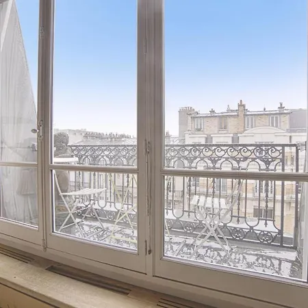 Apartment Elegant Flat In The 16th Arrondissement Of - Welkeys Paris